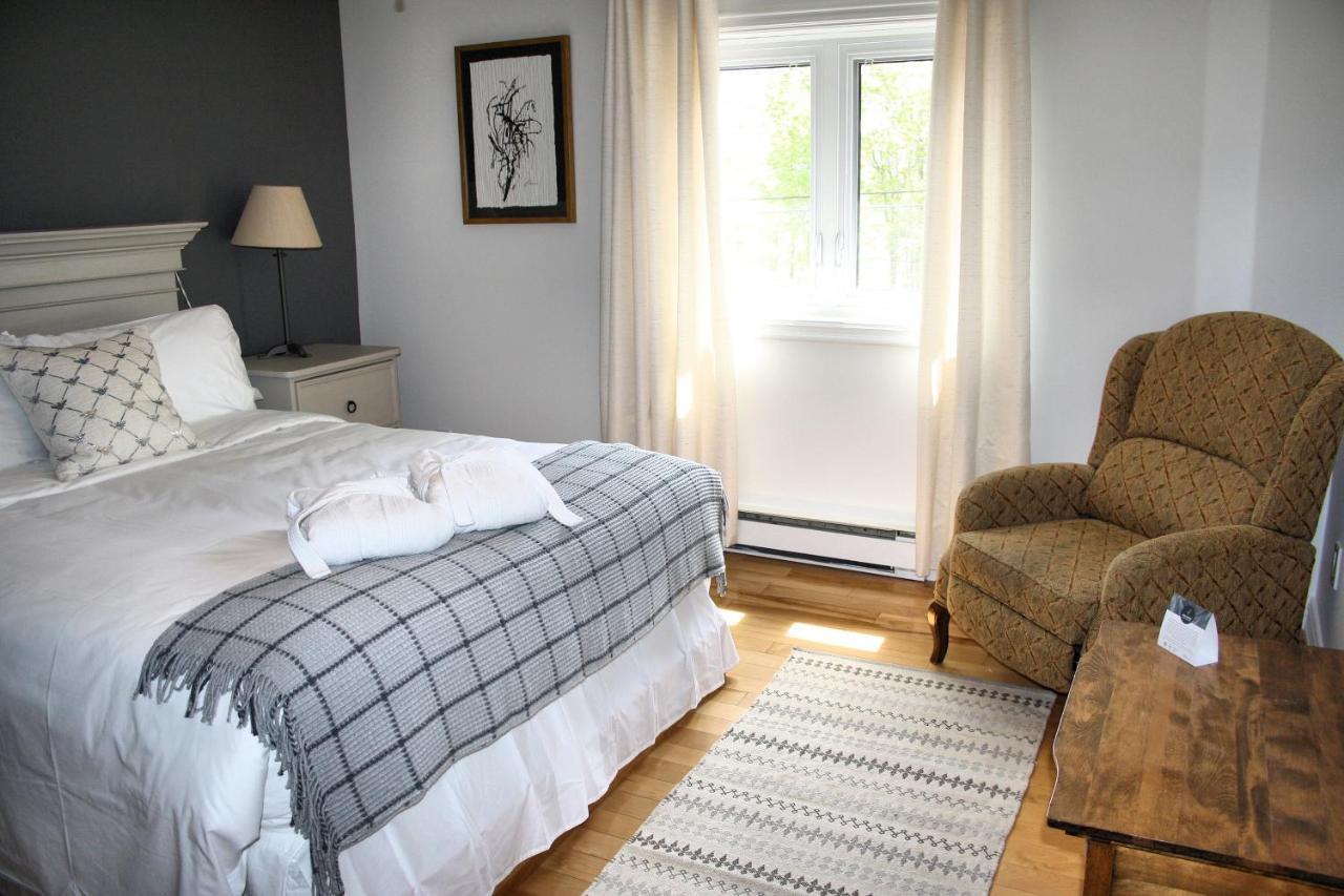 Hotel Domaine Jolivent Lac-Brome Exterior foto